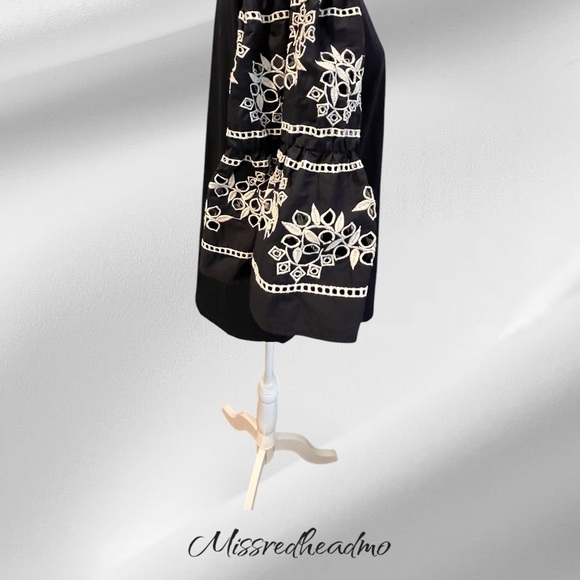 ~Chico's~ Women's Black Top with Embroidered Sleeves - Picture 4 of 4